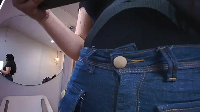 ivy bonnie online show from 11, 11, 2025