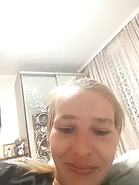 Snapshot of Coare_Cindy chatting on 10, 6, 2026 Coare Cindy online show from 10, 6, 2026