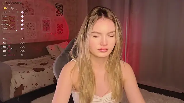 EvelynSin online show from 20, 10, 2025