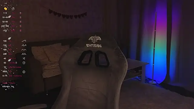 EvelynSin online show from 26, 11, 2025