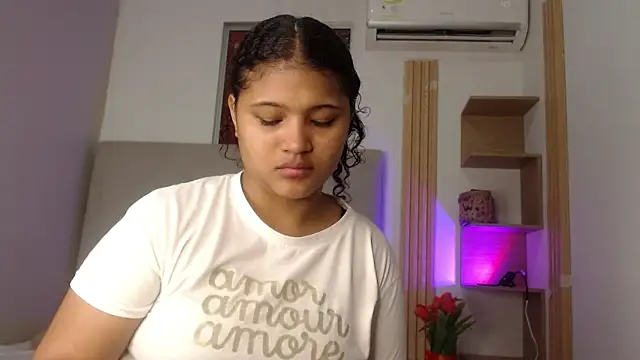 Snapshot of miel_alisha chatting on 12, 2, 2026 miel alisha online show from 12, 2, 2026