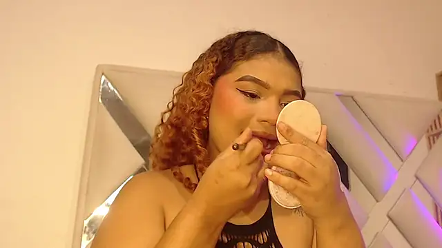 Snapshot of miel_alisha chatting on 4, 7, 2026 miel alisha online show from 4, 7, 2026