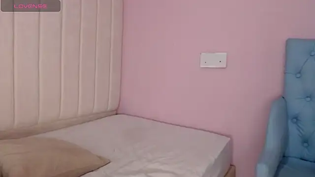 Snapshot of miel_alisha chatting on 30, 11, 2025 miel alisha online show from 30, 11, 2025