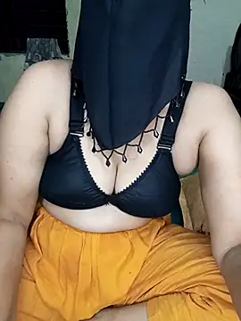 Disha Nur online show from 1, 11, 2025