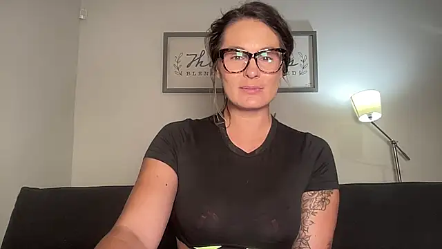 Mandyrheaa online show from 30, 10, 2025