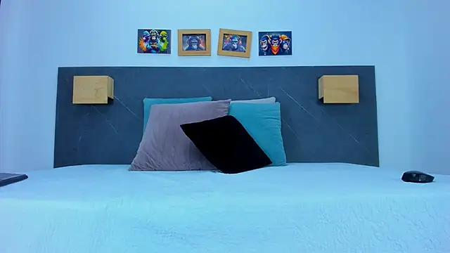 iamdoll online show from 13, 4, 2026