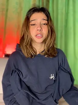 MiaaCute- online show from 22, 10, 2025