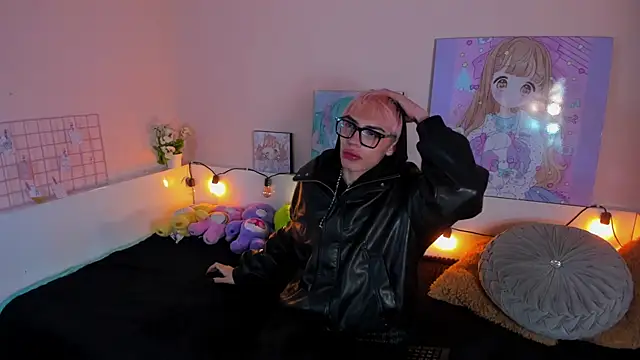 Strawberry Kitty  online show from 3, 11, 2025