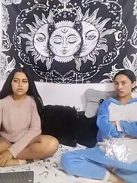 emily n abby online show from 13, 4, 2026