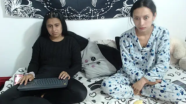 emily n abby online show from 8, 5, 2026