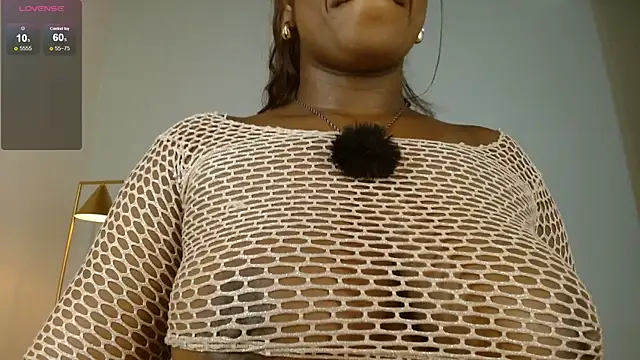 Snapshot of Maiacharris_ chatting on 18, 10, 2025 Maiacharris online show from 18, 10, 2025