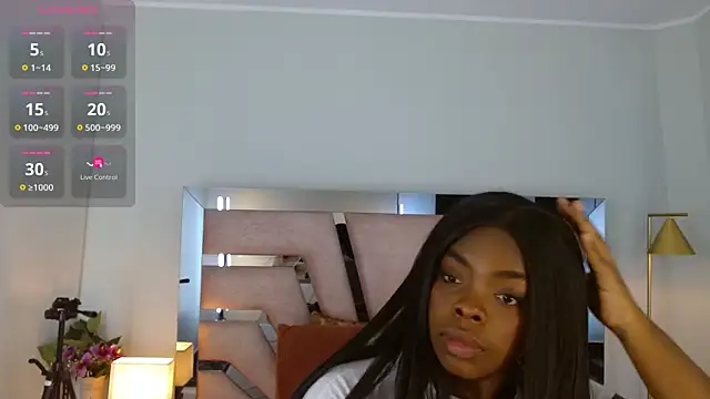 Snapshot of Maiacharris_ chatting on 28, 11, 2025 Maiacharris online show from 28, 11, 2025