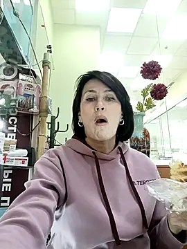 Luna 7777 online show from 1, 11, 2025