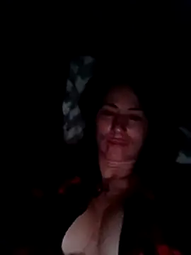 Luna 7777 online show from 4, 4, 2026