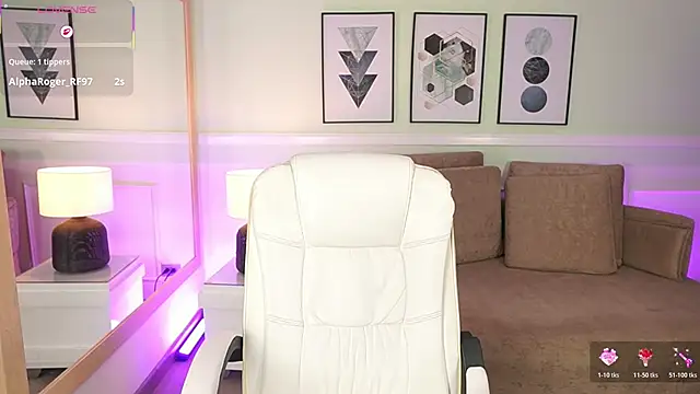 EmilyTurneer online show from 28, 3, 2026