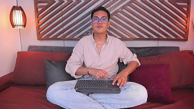 JohnBelRose online show from 17, 12, 2025