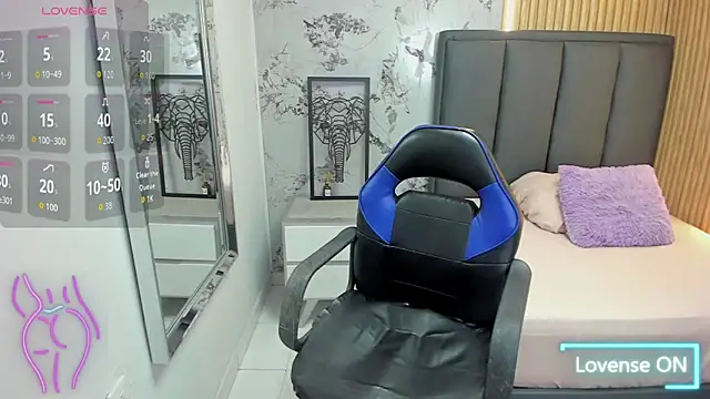 DARIAJACKSON online show from 6, 11, 2025