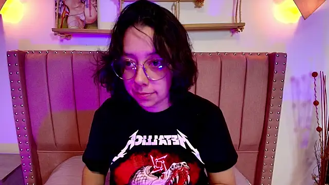 Snapshot of Milie_yue chatting on 5, 11, 2025 Milie yue online show from 5, 11, 2025