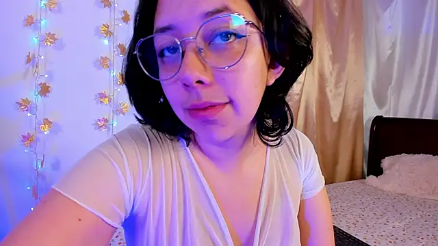 Snapshot of Milie_yue chatting on 11, 11, 2025 Milie yue online show from 11, 11, 2025