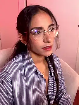 Snapshot of elegant__rouse chatting on 18, 6, 2026 elegant rouse online show from 18, 6, 2026