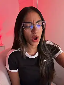 Snapshot of elegant__rouse chatting on 16, 7, 2026 elegant rouse online show from 16, 7, 2026