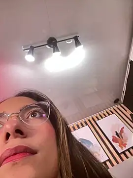 elegant  rouse online show from 6, 1, 2026