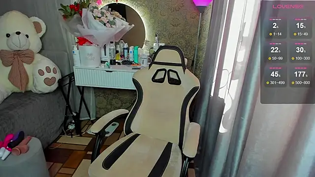 LeyaKale online show from 18, 4, 2026