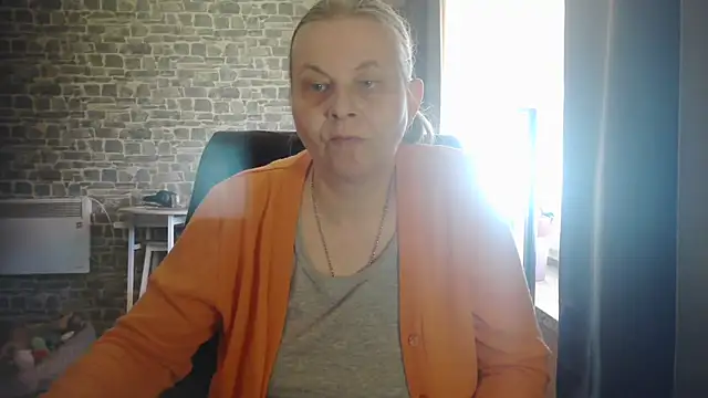 Diamond Bite online show from 5, 11, 2025