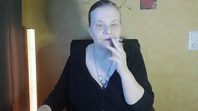 Diamond Bite online show from 9, 11, 2025