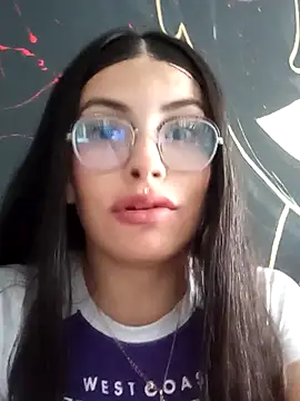 kaileyrivers online show from 15, 4, 2026