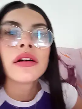 kaileyrivers online show from 15, 4, 2026