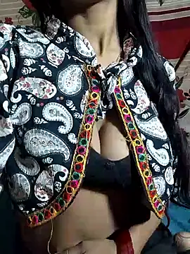 Itz Aisha   online show from 28, 11, 2025