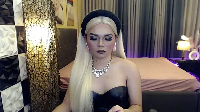 XJuicyCockTransX online show from 20, 10, 2025