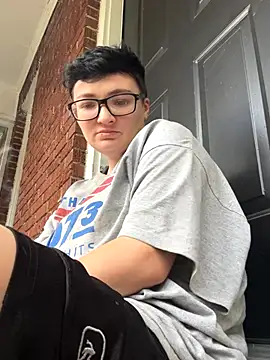 faithorsini8 online show from 18, 10, 2025