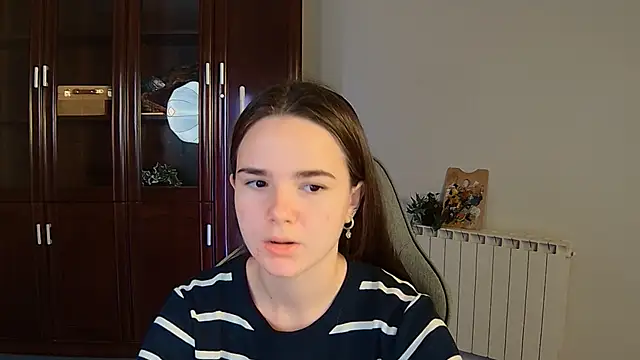 May Bloom online show from 22, 10, 2025