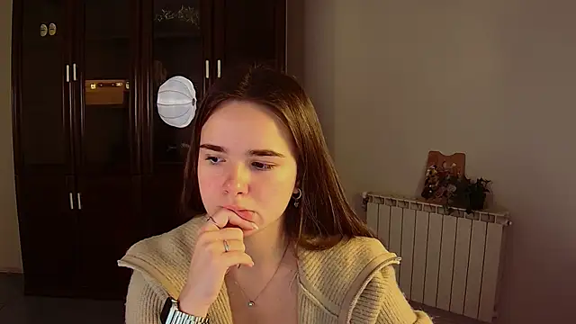 May Bloom online show from 31, 10, 2025