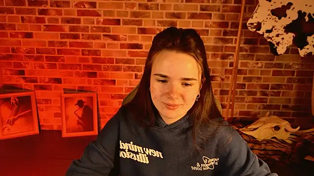 May Bloom online show from 24, 2, 2026