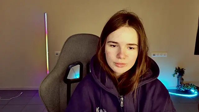 May Bloom online show from 3, 2, 2026