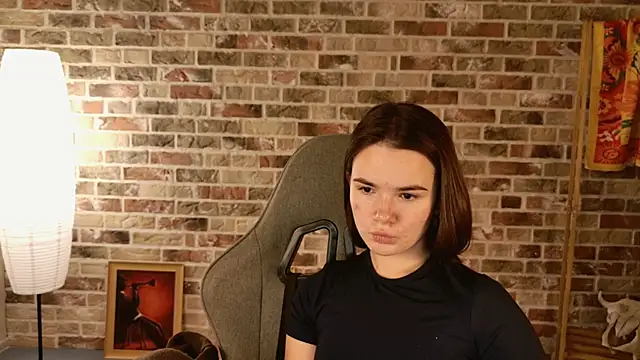 May Bloom online show from 18, 12, 2025