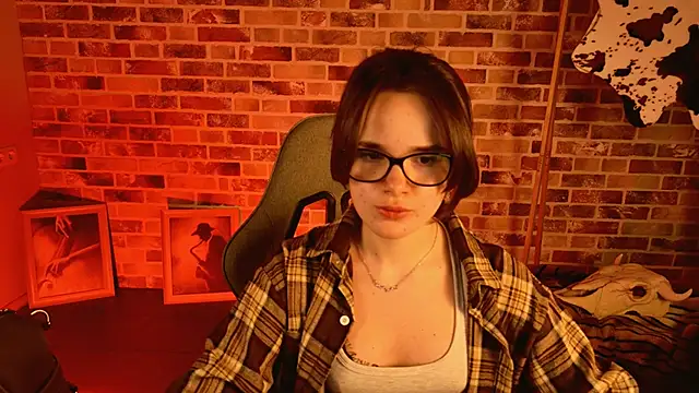 May Bloom online show from 26, 2, 2026