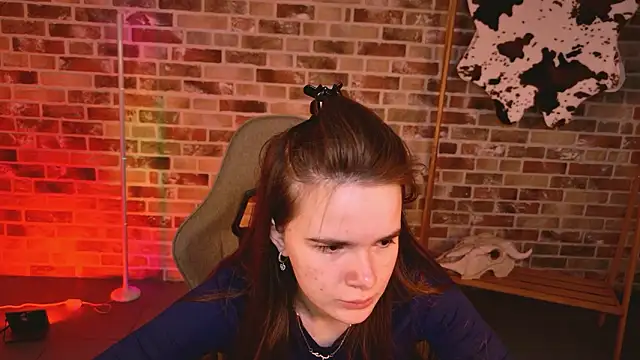 May Bloom online show from 24, 3, 2026