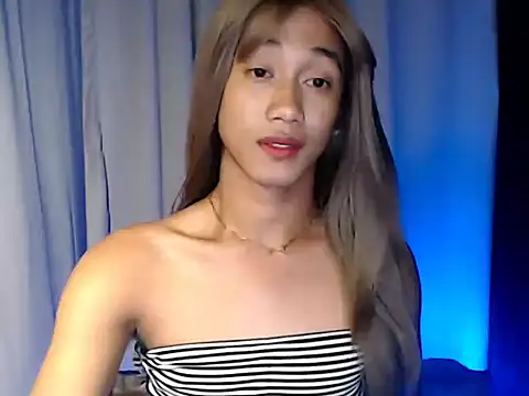 taylaxuxu online show from 5, 3, 2026