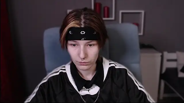 Snapshot of guitarandangell chatting on 18, 1, 2026 guitarandangell online show from 18, 1, 2026