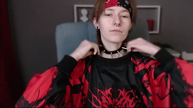 Snapshot of guitarandangell chatting on 17, 12, 2025 guitarandangell online show from 17, 12, 2025