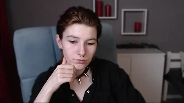 Snapshot of guitarandangell chatting on 19, 12, 2025 guitarandangell online show from 19, 12, 2025