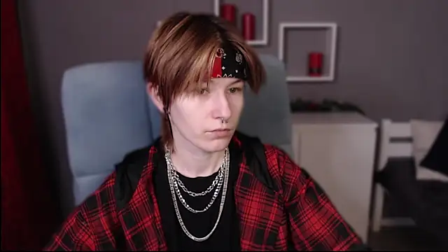 Snapshot of guitarandangell chatting on 7, 1, 2026 guitarandangell online show from 7, 1, 2026