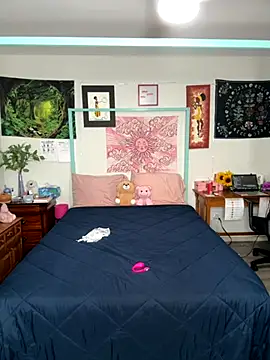 DaisyMynx online show from 9, 11, 2025