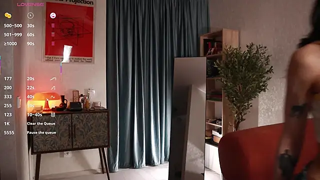 Pheromoon online show from 28, 11, 2025