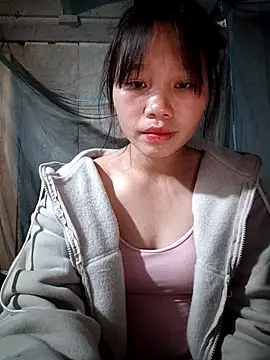 linh-miu99 online show from 14, 12, 2025