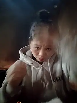 linh-miu99 online show from 5, 2, 2026